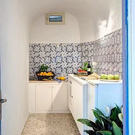 The Fisherman's By Gocce Holiday home